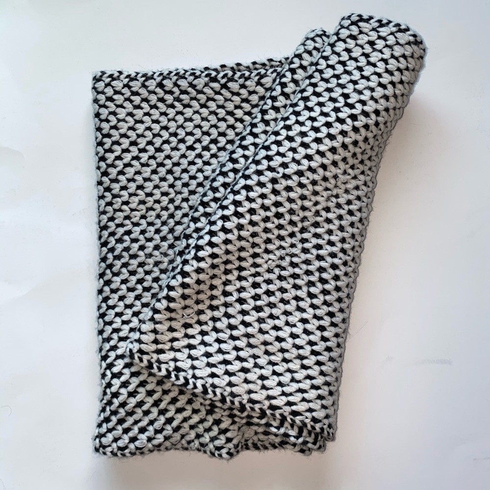 Scarfs - Picture 5 of 7